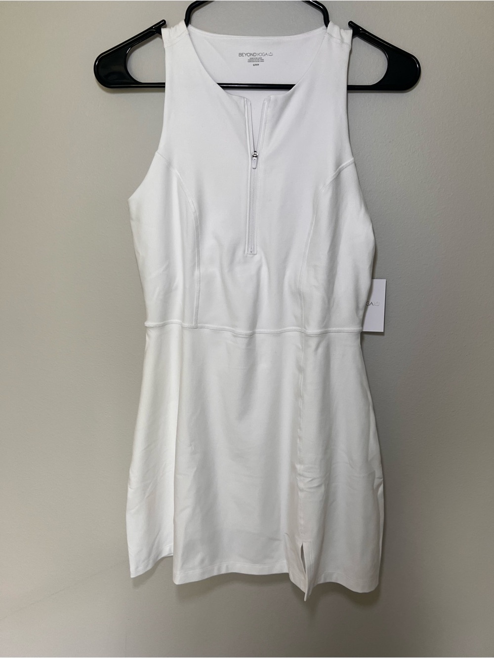 Beyond Yoga White Sleeveless Zip-Front Active Dress